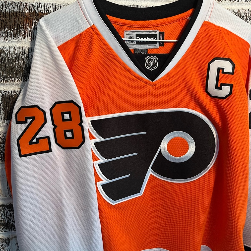 Women’s NHL Reebok Philadelphia Flyers Claude Giroux Jersey. NWOT. Size XL
